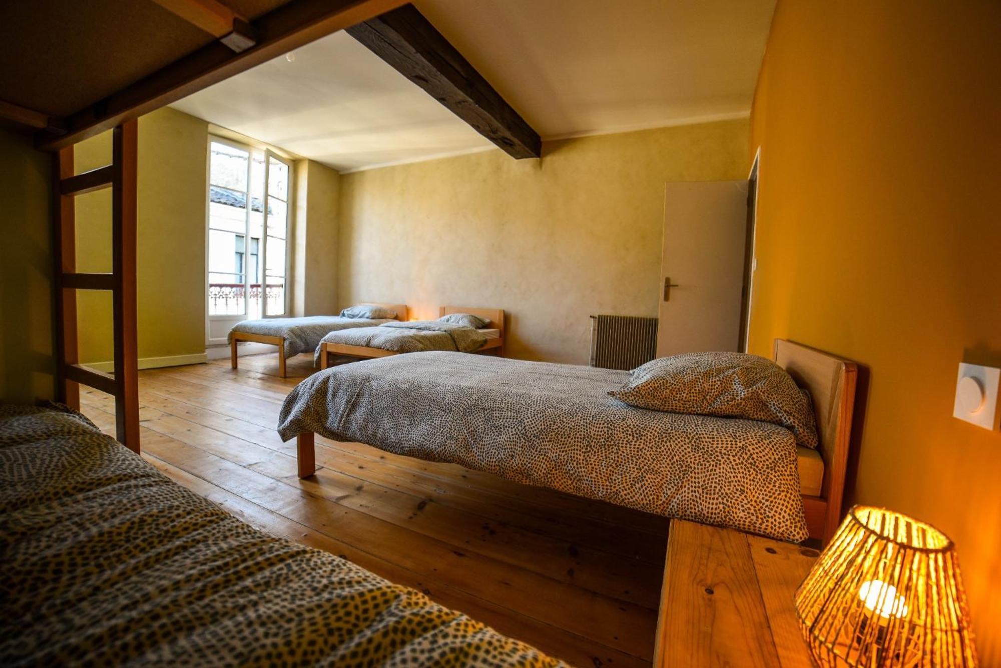 Amani Hostel *